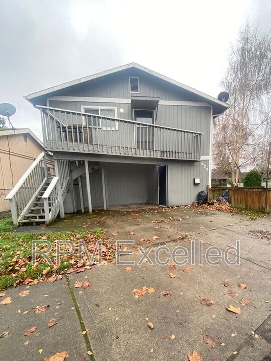 475 Houser Way S in Renton, WA - Building Photo