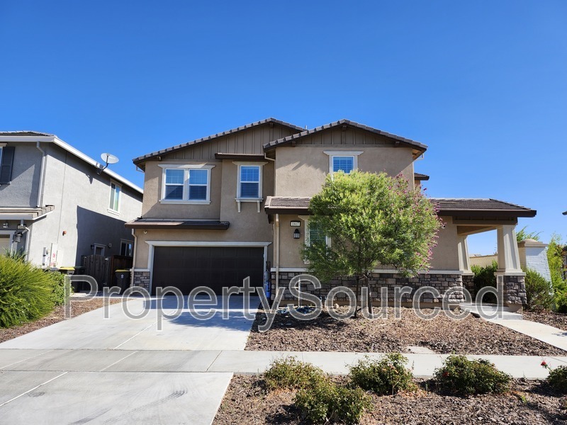 1807 Water Lily Drive in Lathrop, CA - Building Photo