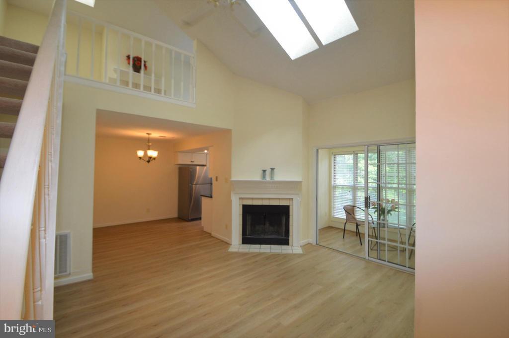 12109 Green Ledge Ct in Fairfax, VA - Building Photo