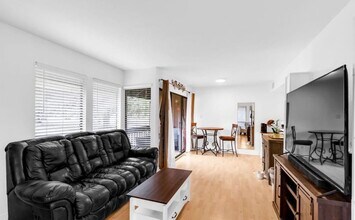 209 Molokai Vlg, Unit 209 in Diamondhead, MS - Foto de edificio - Building Photo