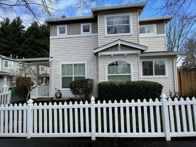 6252 SW 182nd Terrace in Beaverton, OR - Building Photo - Building Photo