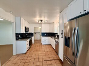 3807 Longridge Dr in San Antonio, TX - Building Photo - Building Photo