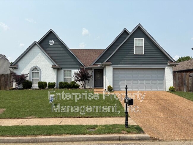 11556 Milton Meadows Dr in Arlington, TN - Building Photo - Building Photo