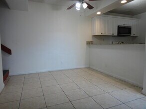 3679 Victoria Dr in West Palm Beach, FL - Building Photo - Building Photo