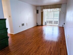 5908 17th St E in Bradenton, FL - Building Photo - Building Photo