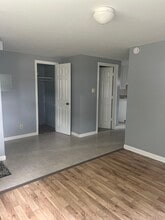 2622 Hanson St in Rockford, IL - Building Photo - Building Photo