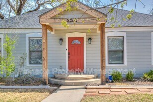 2205 Live Oak St in San Angelo, TX - Building Photo
