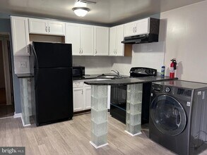 515 W Girard Ave in Philadelphia, PA - Building Photo - Building Photo