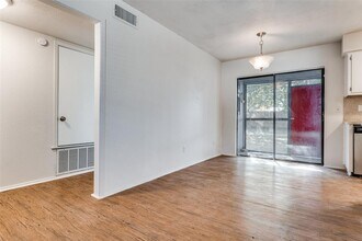 2214 Winchester Dr in Georgetown, TX - Building Photo - Building Photo