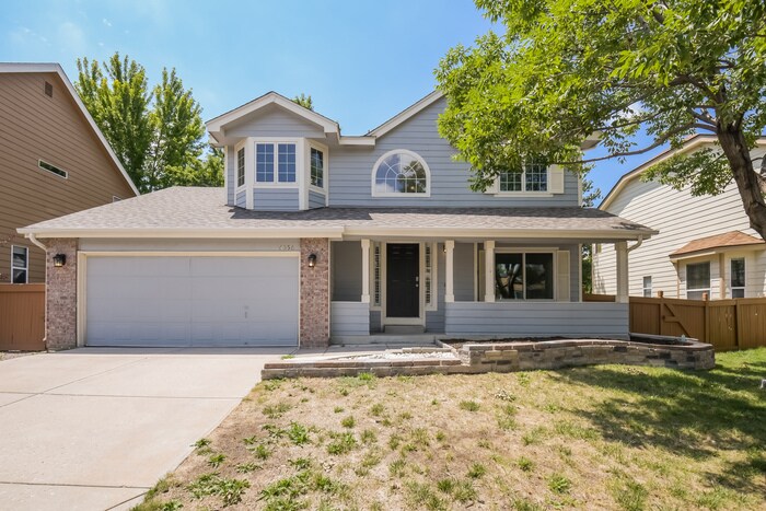 16556 E Hialeah Dr in Centennial, CO - Foto de edificio