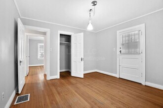 221 S 41st St in Louisville, KY - Building Photo - Building Photo