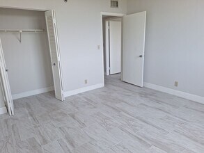901 Hillcrest Dr in Hollywood, FL - Building Photo - Building Photo