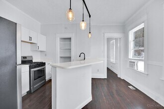 513 Delta Ave in Cincinnati, OH - Building Photo - Building Photo
