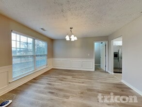 1049 Octavia Ct in Winder, GA - Foto de edificio - Building Photo