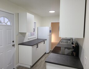 3474 S Grape St in Denver, CO - Building Photo - Building Photo