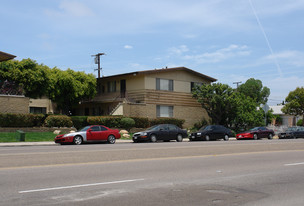 4538 Clairemont Dr Apartments