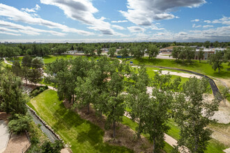 Parkview Towers in Englewood, CO - Foto de edificio - Building Photo