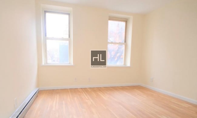 482 W Broadway