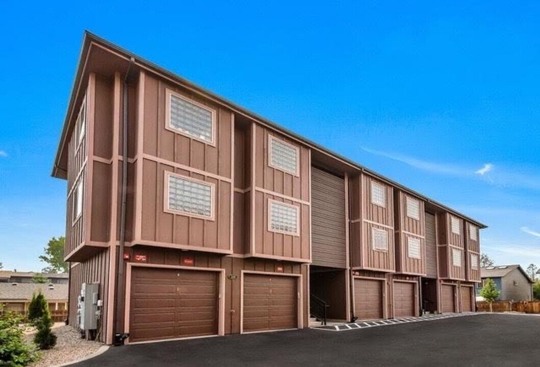 139 NW Revere Ave-Unit -02 in Bend, OR - Building Photo