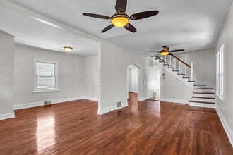 4423 N Moody Ave in Chicago, IL - Building Photo - Building Photo