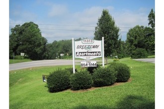 Breezeway Apartments in Franklin, GA - Building Photo - Other