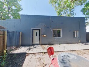 1927 W McCormick St in Wichita, KS - Building Photo - Building Photo