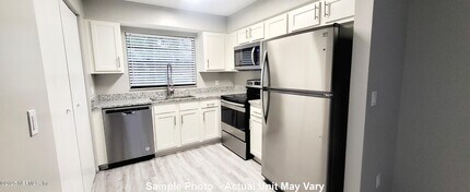 7080 Wiley Rd in Jacksonville, FL - Building Photo - Building Photo