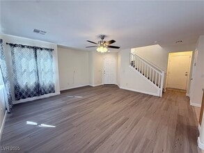 1072 Valetta Flat Ave in Las Vegas, NV - Building Photo - Building Photo