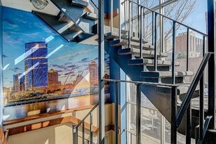 Carillon Apartments in Milwaukee, WI - Building Photo