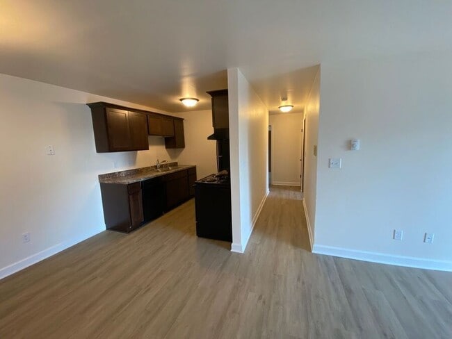 7911 60th Ave in Kenosha, WI - Building Photo - Building Photo