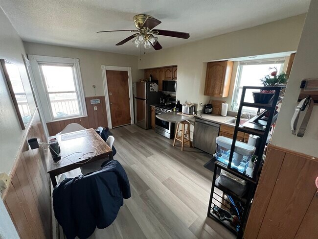 49 Middle St, Unit 3 in Boston, MA - Building Photo - Building Photo