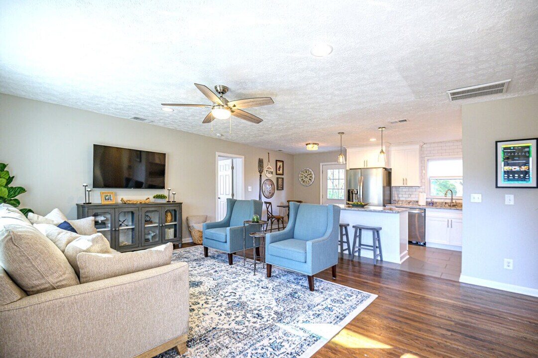 931 Worley Dr in Marietta, GA - Building Photo
