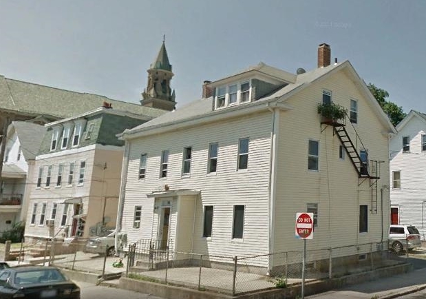 92 Slater St in Pawtucket, RI - Building Photo