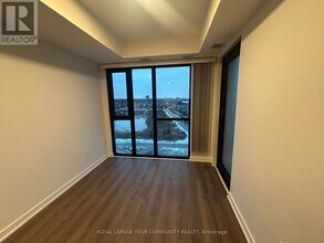 720 Whitlock Ave in Milton, ON - Building Photo - Building Photo