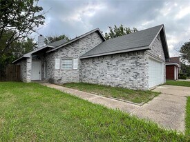 7401 Ryan Rd in Rowlett, TX - Building Photo