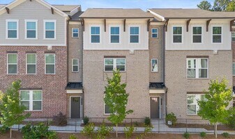 3376 Macaiva Aly in Decatur, GA - Building Photo