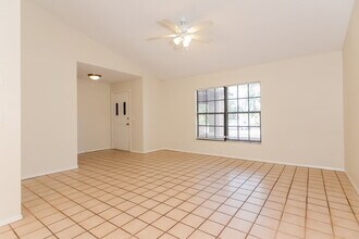 7130 Arbor View Ln in New Port Richey, FL - Building Photo - Building Photo