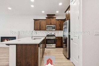 2795 S Heather St in Cornelius, OR - Building Photo - Building Photo