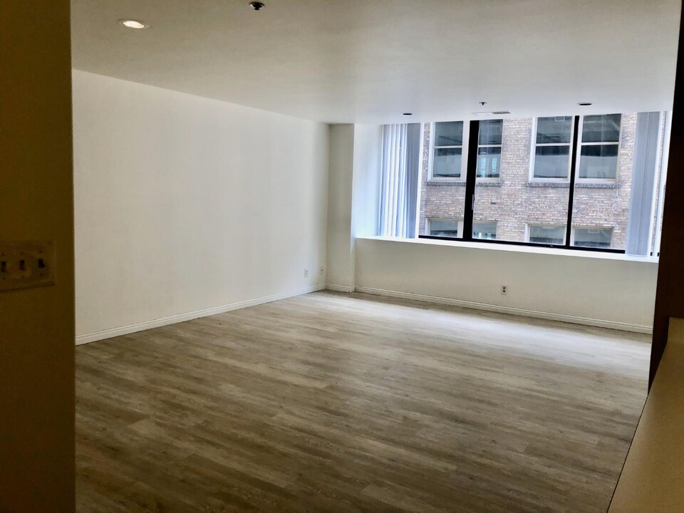 44 W 300 S in Salt Lake City, UT - Building Photo