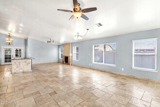 4616 E Gold Poppy Way in Phoenix, AZ - Building Photo - Building Photo