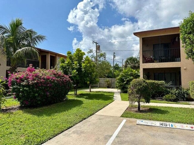property at 1415 Lake Ave
