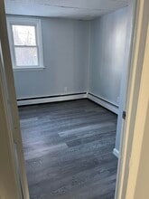 106 Kilburn St in Fall River, MA - Building Photo - Building Photo