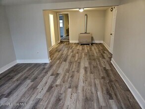 100 Lancaster St, Unit Apartment 2 in Cohoes, NY - Building Photo - Building Photo