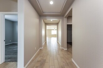 10654 W Anna Ave in Peoria, AZ - Foto de edificio - Building Photo