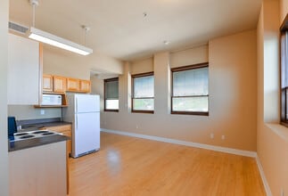 MADISON AVENUE in Greeley, CO - Building Photo - Building Photo