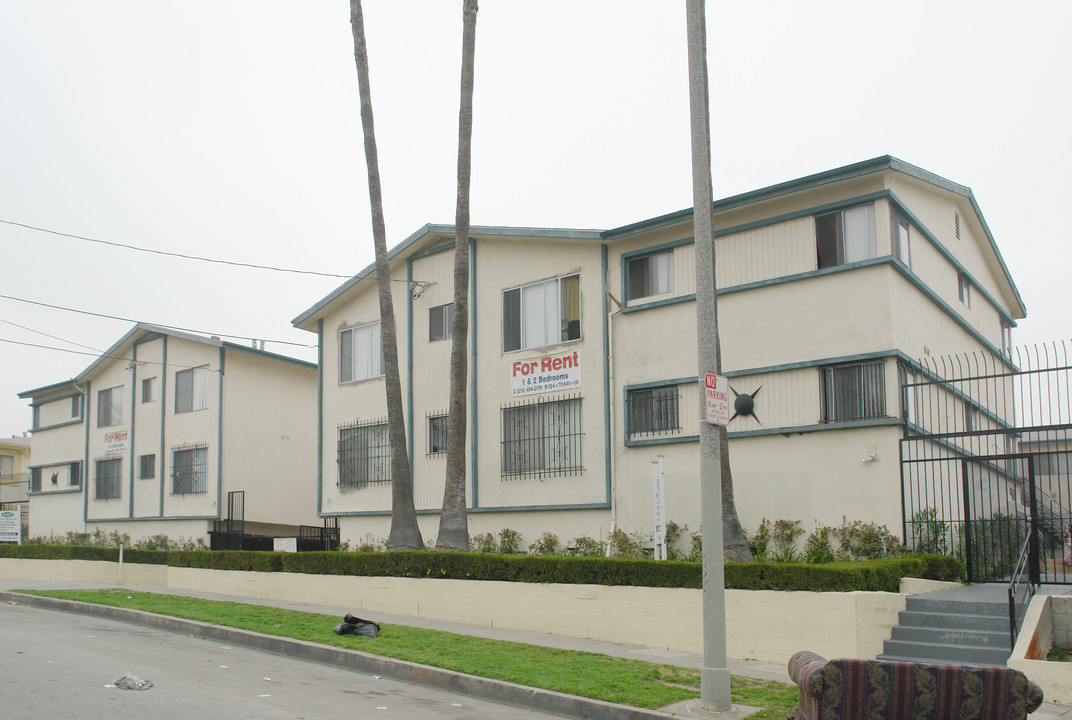 4521-4525 Willow Brook Ave in Los Angeles, CA - Foto de edificio