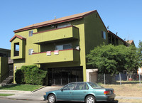 1069 Martin Luther King Jr Ave in Long Beach, CA - Foto de edificio - Building Photo