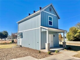 508 Park St in Springdale, AR - Building Photo