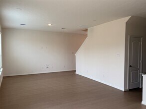 4897 Vida Vis Dr in Katy, TX - Foto de edificio - Building Photo