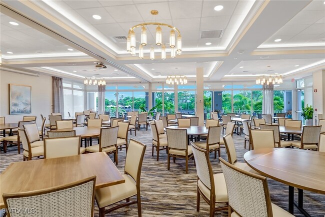 1093 Silverstrand Dr in Naples, FL - Building Photo - Building Photo